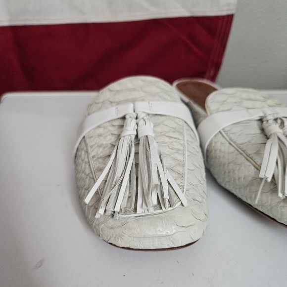 Bernardo white tassel Embossed leather loafers slides flats crocodile reptile - Picture 3 of 7